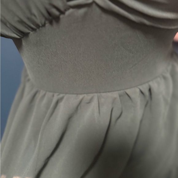 NWT LuLus Elevated Vision Emerald Green One-Shoulder Tiered Maxi Dress Small - Picture 10 of 10